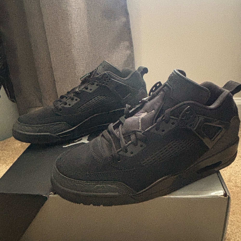 Jordan Spizike Low Black - Picture 2 of 3